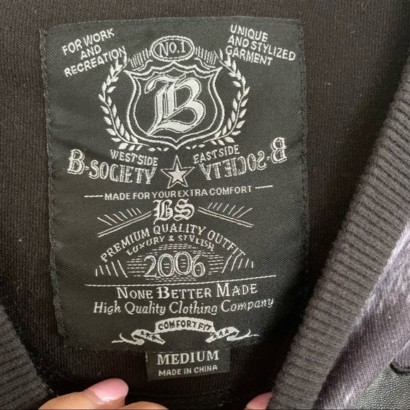 B Society Black Faux Leather Animal Print Streetwear Pullover Medium - Picture 3 of 5